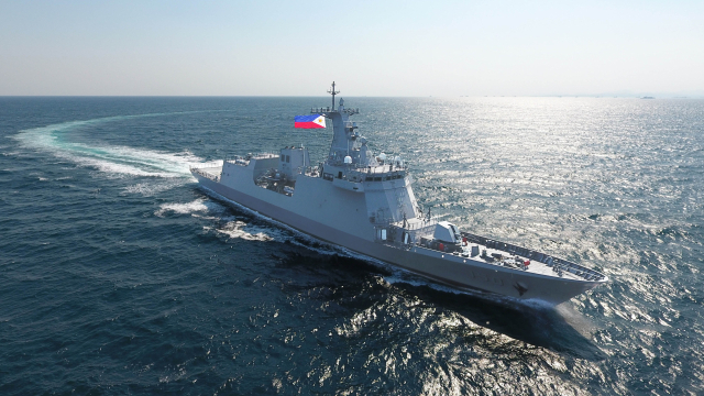 HD현대중공업이 2020년 필리핀 해군에 인도한 호위함인 '호세리잘함'의 운항 모습. 사진제공=HD현대중공업