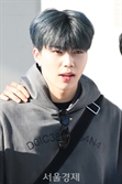 제로베이스원 박건욱, 아이 눈부셔~ [SE★포토]
