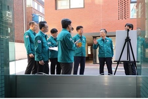 이한준 LH 사장, 우기 대비 반지하 가구 특별안전점검