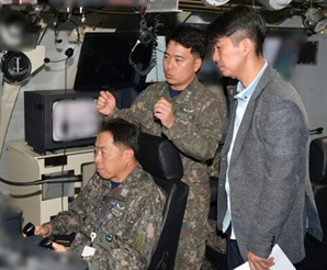 "3분도 안돼 해저 100m 밑으로"…도산안창호함 실감 100% 가상훈련 해보니[이현호 기자의 밀리터리!톡]