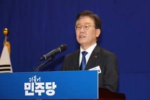 이재명, '우원식 승리'에 "이게 당심"…당 대표 연임론엔 "아직 생각할 때 아냐"