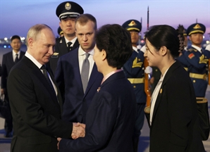 시진핑 주석, 푸틴 러시아 대통령과 소규모 정상회담