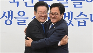 우원식 “갈라치기 자제” 당부에도…정청래 “당원이 분노”