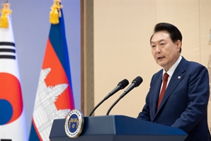 여당 초선 만난 尹 "당 요청 시 거부권 등 대통령 권한으로 지원할 것"