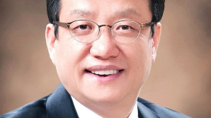 [이성엽의 테크프론티어]AI산업 근간 뒤흔드는 데이터법 운용