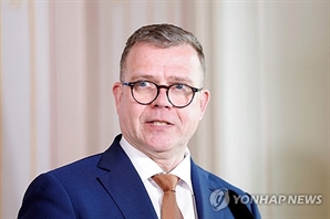 핀란드, 러 국경 넘어오는 망명신청자 거부법 추진