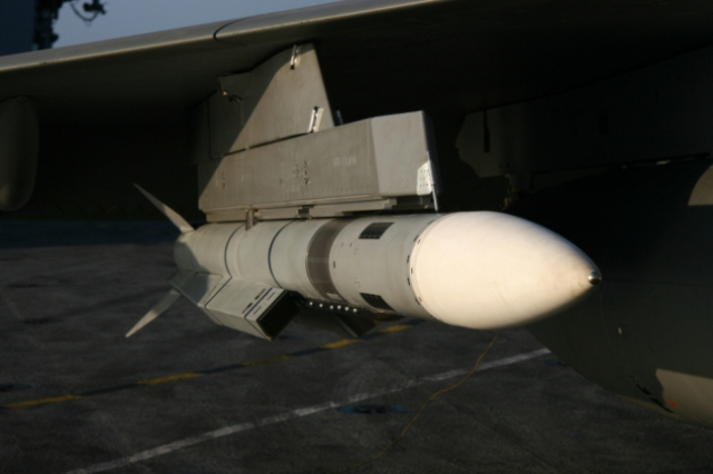 방위사업청은 지난 2018년 유럽의 MBDA사가 만든 중거리 공대공 미사일 미티어를 한국형 전투기에 적용하기 위한 기술이전 단계 계약을 체결했다. 사진 제공=MBDA社
