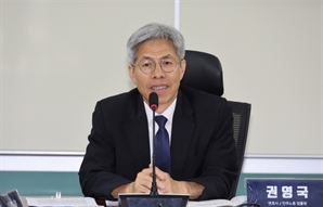 ‘거리의 변호사’ 권영국, 정의당 구원투수 되나