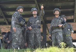 합참의장, 5사단 GOP 경계작전태세 현장점검