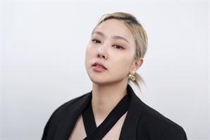 145만 뷰티 유튜버 씬님, 영상 밖으로 나왔다…“구독자 고민 해결 위해 접점 강화” [FAN & FUN 크리에이터 경제]