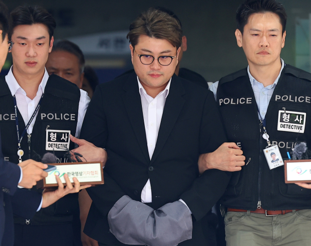 '음주 뺑소니' '거짓말' 김호중 구속…법원 “증거 인멸 우려”