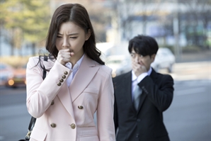 야외활동 많은 시기 복병, 꽃가루·미세먼지·황사… 눈·호흡기를 지켜라