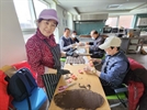 “커피 찌꺼기로 만든 친환경 탈취제, 주민들과 나눠요”…서울 중랑구, 시니어사업단 운영
