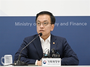 최상목 "中 경제장관 연내 직접 만나 공급망 논의"…2019년 4월 이후 처음