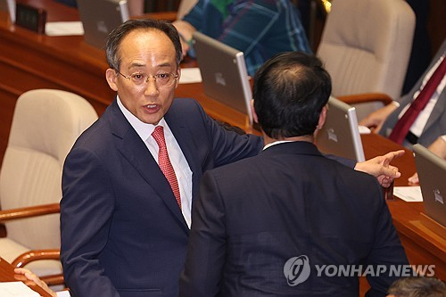 '채상병 특검법' 부결 이끈 추경호, 당정 리더십 강화