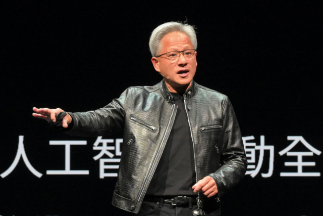 젠슨 황 엔비디아 최고경영자(CEO)가 대만 타이베이에서 열린 ‘컴퓨텍스 2024’에서 기조연설을 하고 있다. AFP연합뉴스