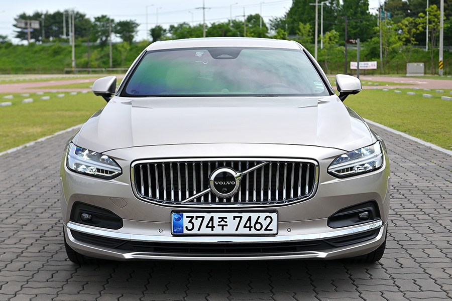 볼보 S90 B6 AWD 얼티메이트. 김학수 기자