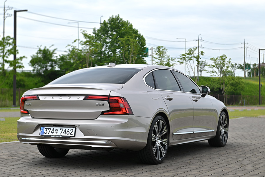 볼보 S90 B6 AWD 얼티메이트. 김학수 기자
