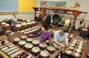 인도네시아의 가믈란(gamelan)