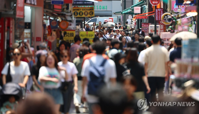 '초저출산에 생산성 증가율도 0%대…한국 경제 2040년대 역성장'