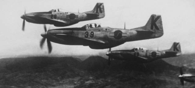 한국전쟁 당시 출격한 소련 공군기 모습.