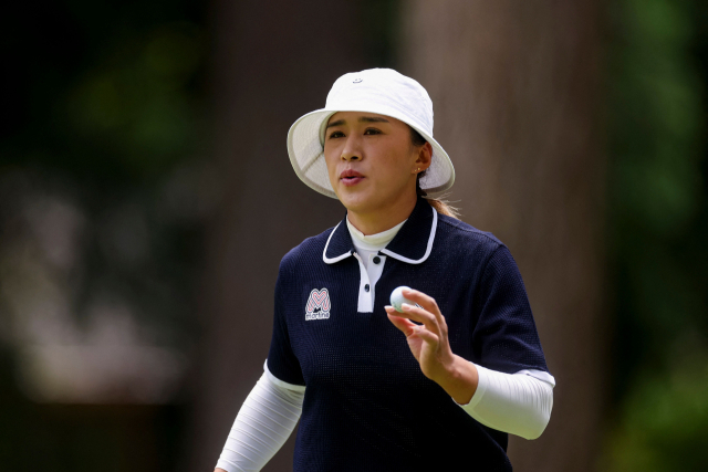 양희영이 KPMG 여자 PGA 챔피언십 3라운드 7번 홀에서 파를 기록하고 홀아웃하고 있다. AFP연합뉴스