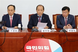 황우여 "'용산 개입설' 결코 없어… 중립의무 반할 시 조치할 것"
