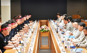 파업권 얻은 현대차 노조 "정년 64세 연장" 또 요구