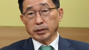 aT, 김춘진 사장 檢 고발…농식품부, 후임 인선 착수