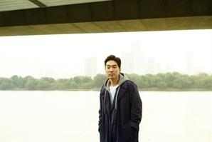 소설가 정지돈, 과거 연인과의 일화 무단 인용 의혹