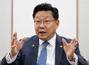 주형환 저고위 부위원장 “곧 인력부족 시대…기업문화 바꿔야”