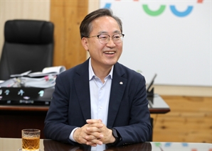 "청년주택 확 늘려…G밸리, 한국판 실리콘밸리로"