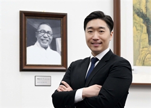 ‘백범김구 증손’ 野김용만, ‘욱일기 처벌법’ 내놨다