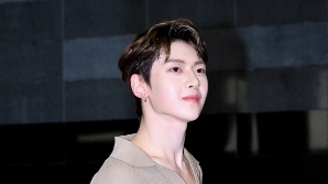 제로베이스원 석매튜, 오늘은 우현 오빠 [SE★포토]