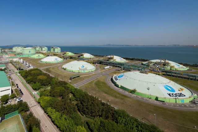 [르포]가스공사 인천기지 가보니…45일 항해 끝에 한국땅 밟은 LNG선