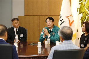 화성시 상공인들 아리셀 참사 유가족 일상 회복 힘 보탠다