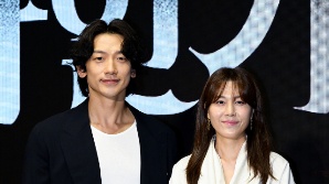 정지훈·김하늘, 훈훈한 투 샷 [SE★포토]