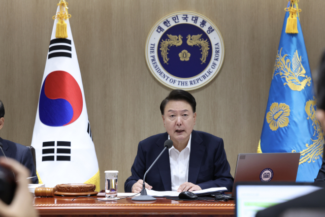 尹 '대결정치, 미래 가로막아…정부·국회 목표는 '민생해결''