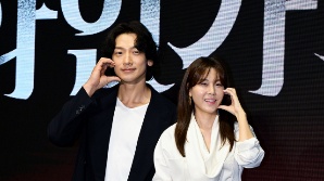 정지훈·김하늘, 아찔한 스캔들의 주인공 [SE★포토]