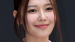 수영, 언니 사랑해 나 여덟 살이야 [SE★포토]
