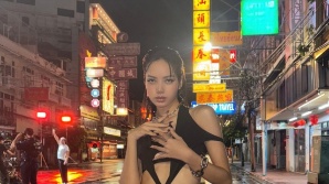 "통행 막아 죄송"…블핑 리사, 태국 상점들에 '한 달치 통 큰 보상'
