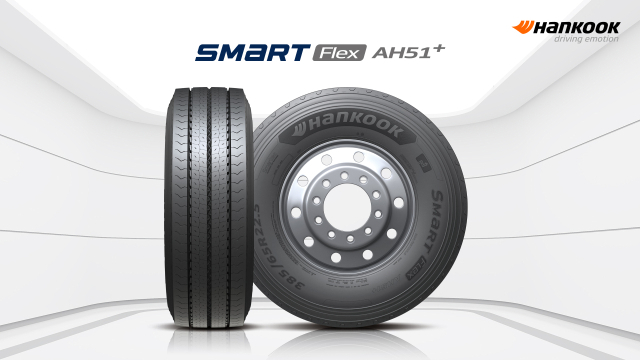 한국타이어앤테크놀로지(한국타이어)가 대형 카고 트럭, 트랙터, 덤프트럭 전륜용 타이어 신상품인 ‘스마트플렉스 AH51+(SmartFlex AH51+)’를 국내 시장에 출시했다고 4일 밝혔다. 사진 제공=한국타이어