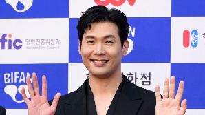 최다니엘, 안경은 잠시 벗어 두고 [SE★포토]