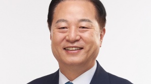 출마 결심 굳힌 김두관…발표는 ‘머뭇’