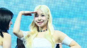 위클리 지한, 데일리를 찾아~ [SE★포토]