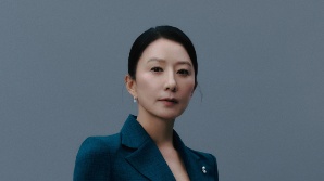 '돌풍' 김희애가 표현한 '지금'의 여성 "이런 이야기 많이 나와야" [인터뷰]