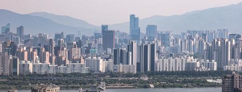 반포 구축도 '국평 40억 클럽'…신축 가격 키 맞추기 기대감