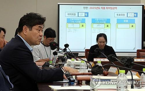 드디어 1만원 찍은 최저임금, 日보다 높다?…美·유럽과 비교해보니