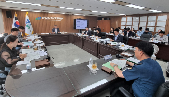 전남도자치경찰위 '주민에게 한걸음 더, 치안친절 한번 더'