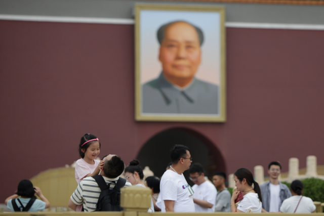 '시진핑 개혁성과' 띄우는 中, 경제불안 지우기 안간힘